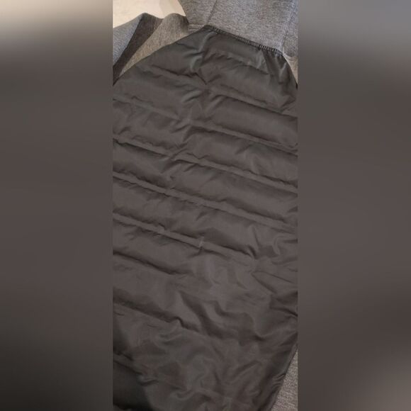 Columbia Two-Tone Hooded Jacket in Black & Gray Hoodie - Picture 13 of 16